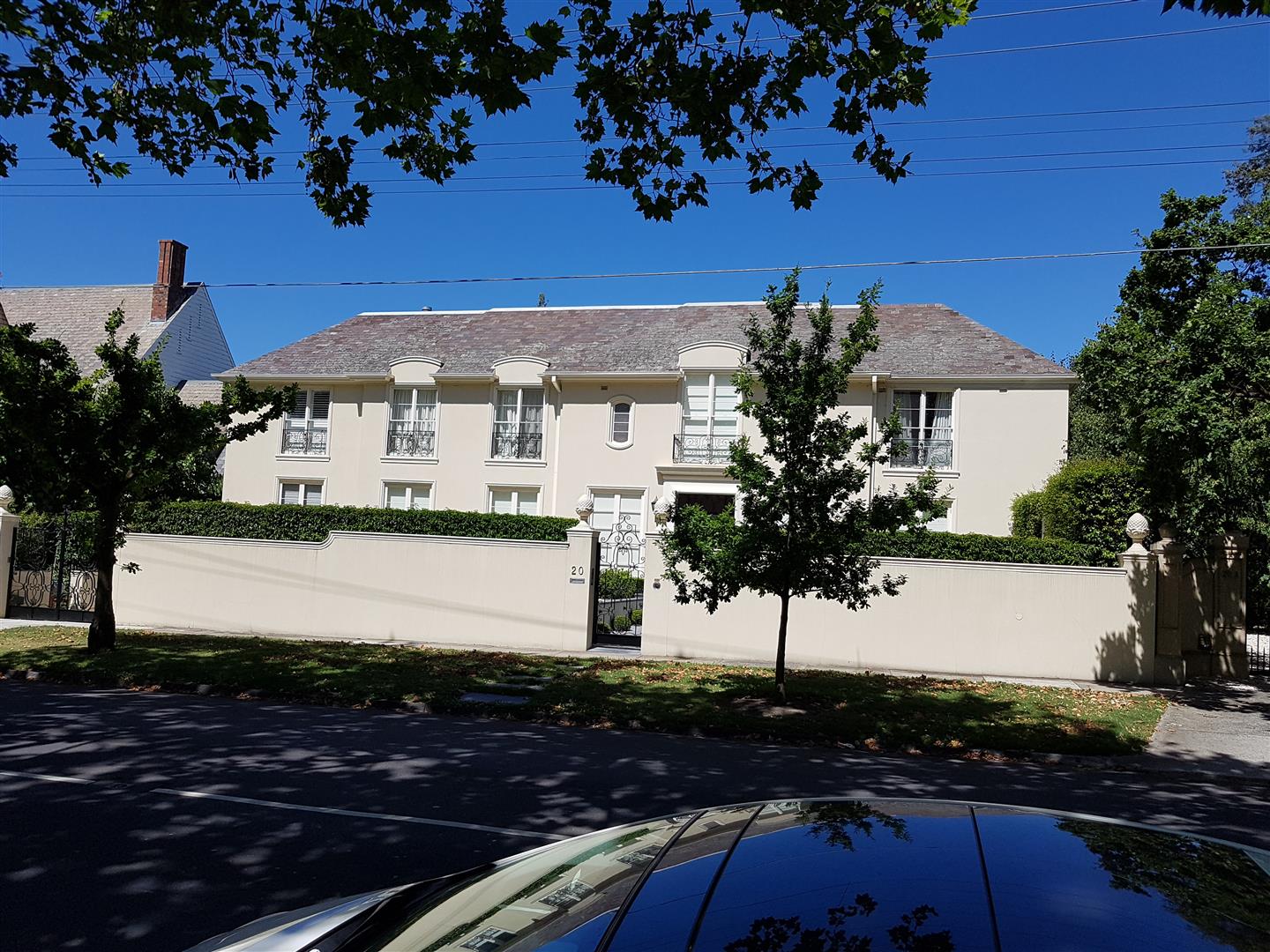 Traditional prestige home